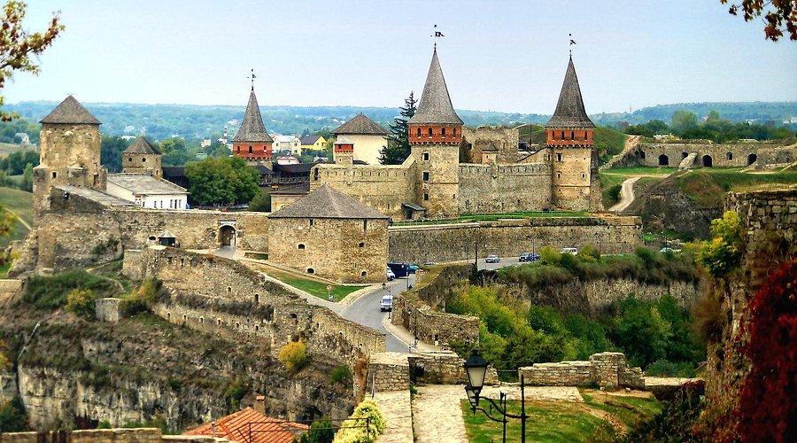 ДНІСТРОВСЬКІ МАНДРИ: КАМ’ЯНЕЦЬ + ХОТИН + БАКОТА